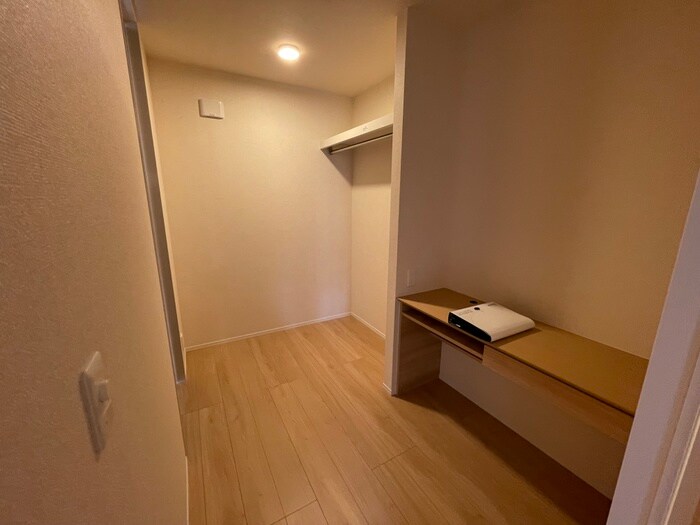 物件内観写真10　(居室)