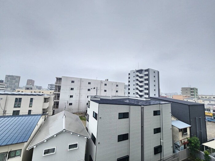 物件内観写真16　(室内からの展望)