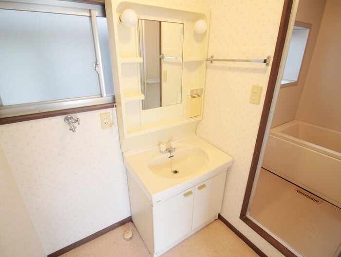 物件内観写真11　(洗面)