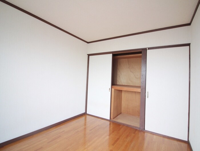 物件内観写真13　(居室)