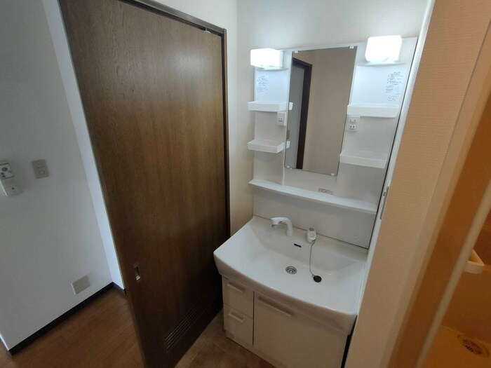物件内観写真15　(洗面)