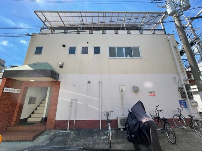 清水マンション第二の物件外観写真