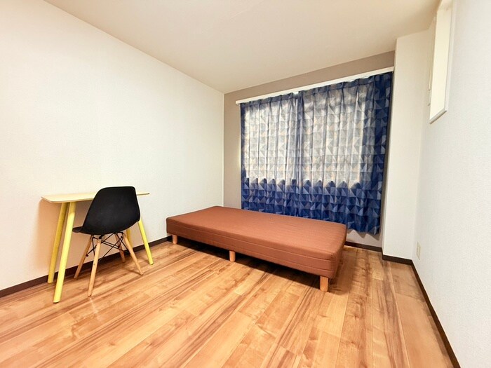 物件内観写真13　(居室)