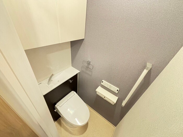 物件内観写真13　(トイレ)