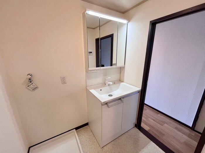 物件内観写真11　(洗面)