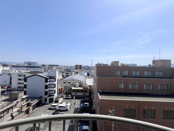 物件内観写真22　(室内からの展望)