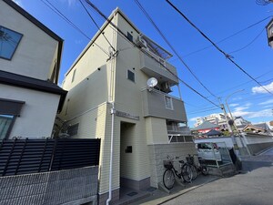 メゾン・クレアトゥール伊丹外観写真