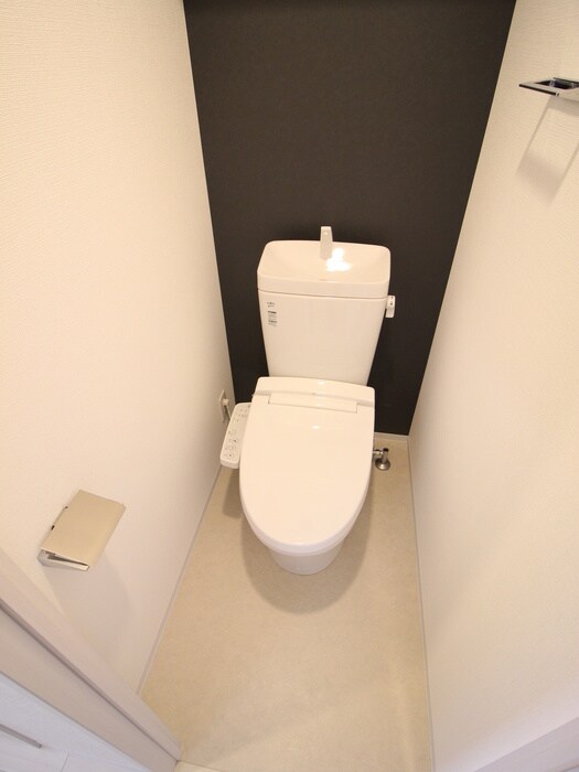 物件内観写真14　(トイレ)