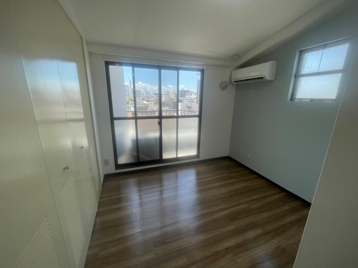 物件内観写真8　(居室)