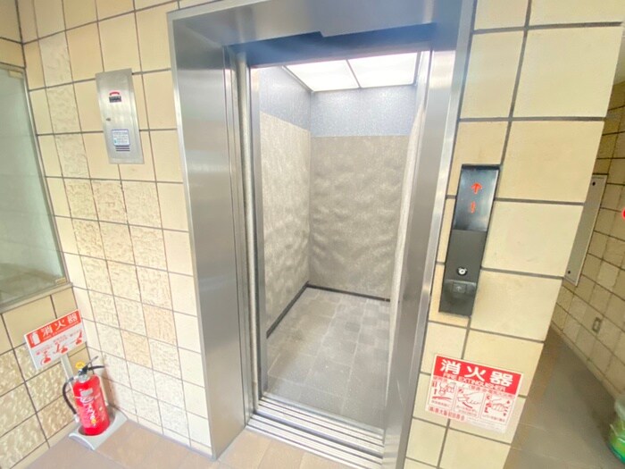 物件外観写真4　(建物設備)