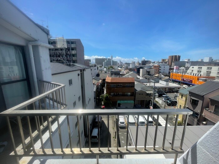 物件内観写真21　(室内からの展望)