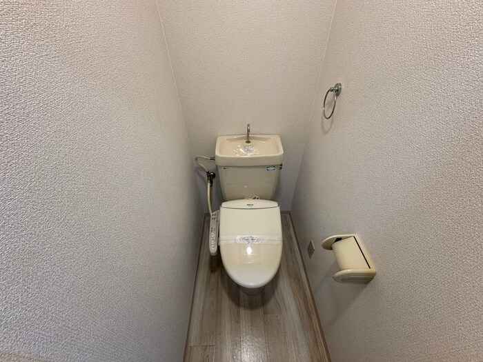 物件内観写真10　(トイレ)