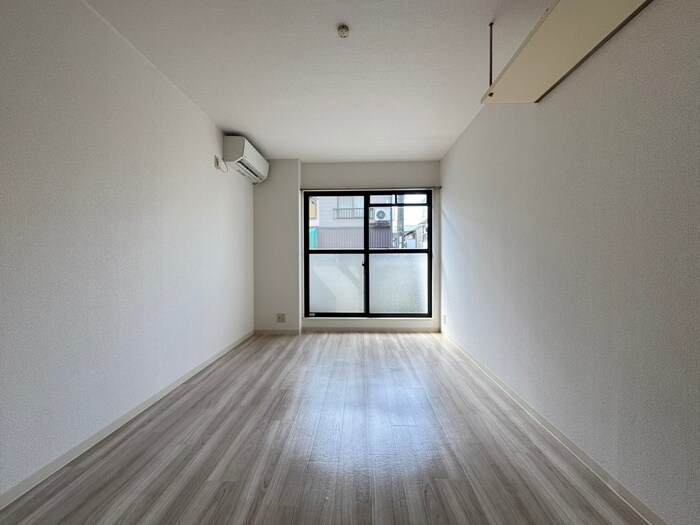 物件内観写真11　(居室)