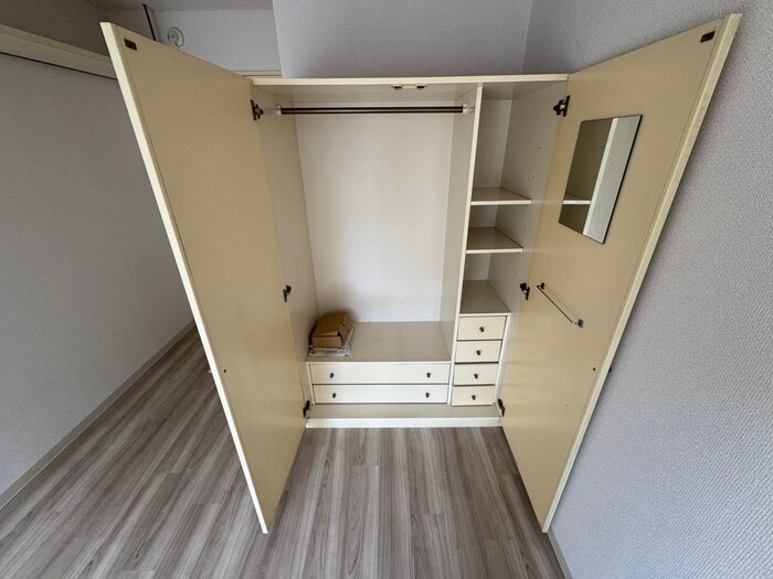 物件内観写真15　(収納)