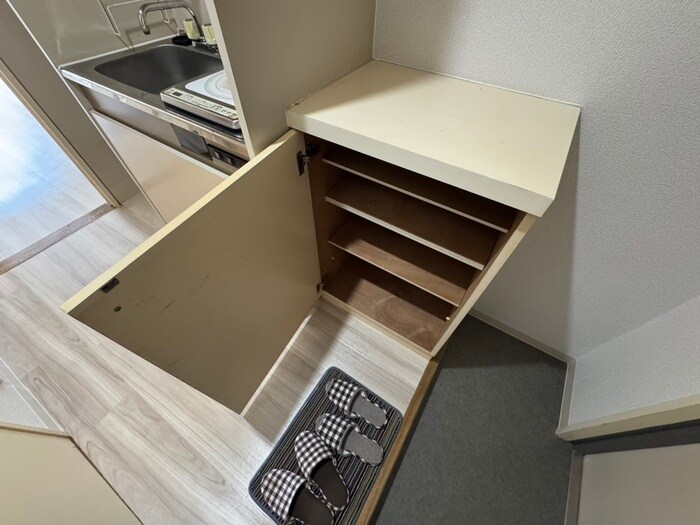 物件内観写真16　(靴箱)