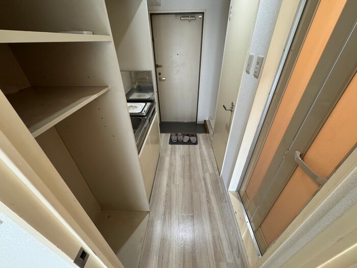 物件内観写真19　(廊下)