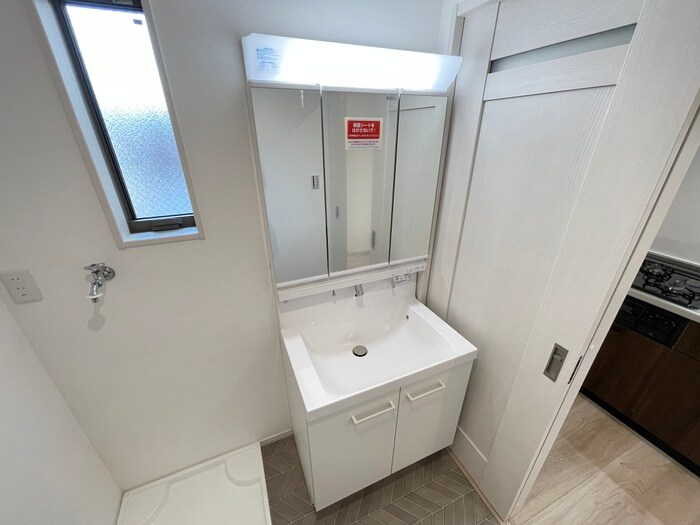 物件内観写真12　(洗面)