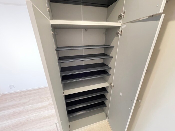 物件内観写真15　(靴箱)