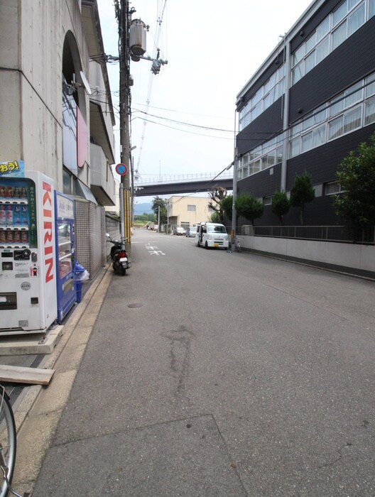 物件外観写真6　(周辺環境)