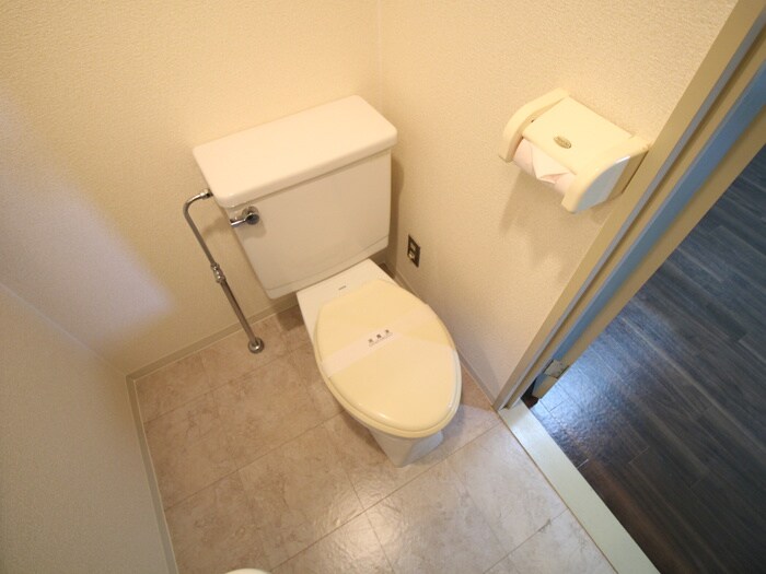 物件内観写真10　(トイレ)