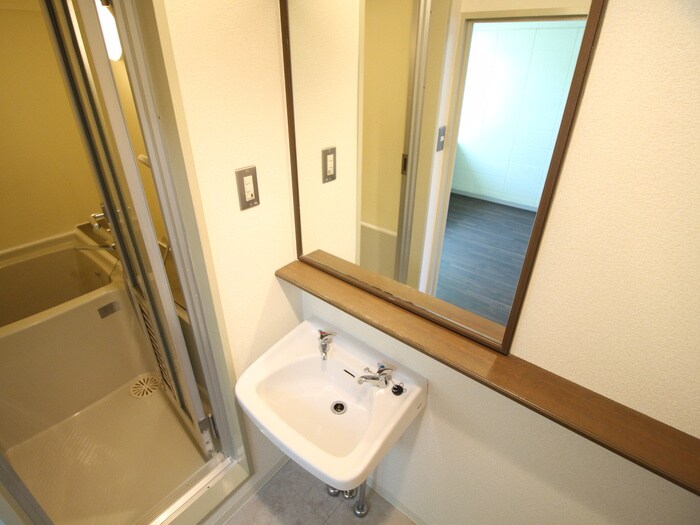 物件内観写真11　(洗面)