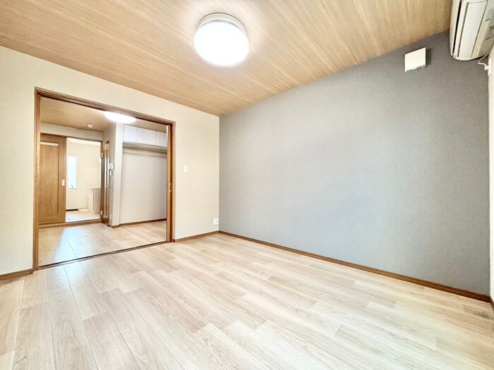 物件内観写真10　(居室)