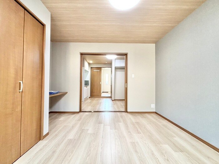 物件内観写真11　(居室)