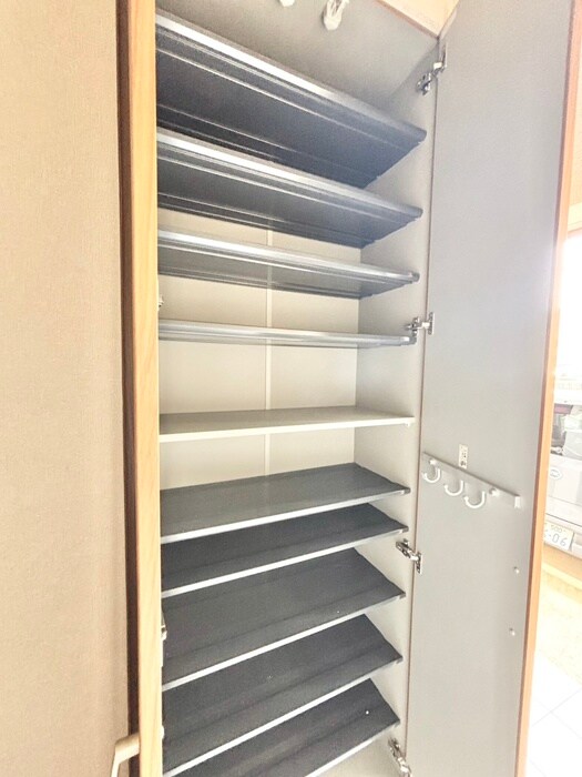 物件内観写真20　(靴箱)