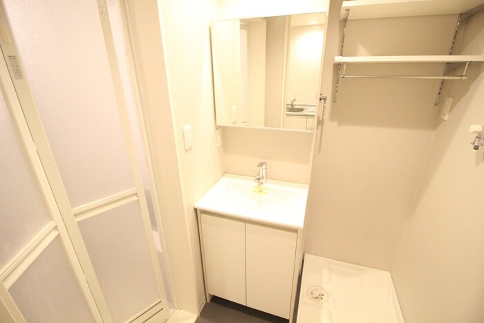 物件内観写真11　(洗面)