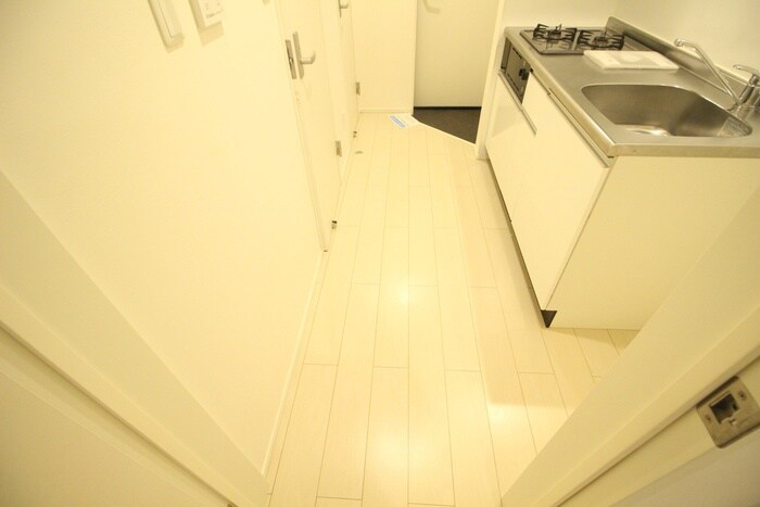 物件内観写真14　(廊下)