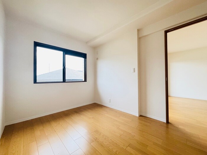 物件内観写真8　(居室)