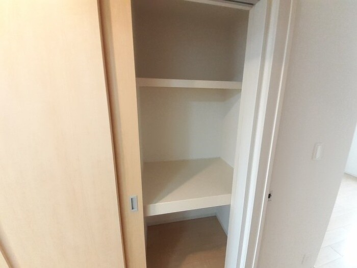 物件内観写真10　(収納)