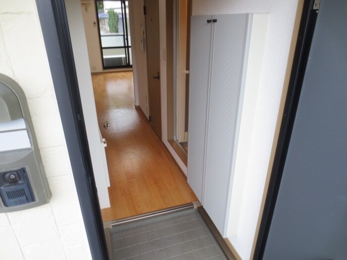 物件内観写真15　(玄関)