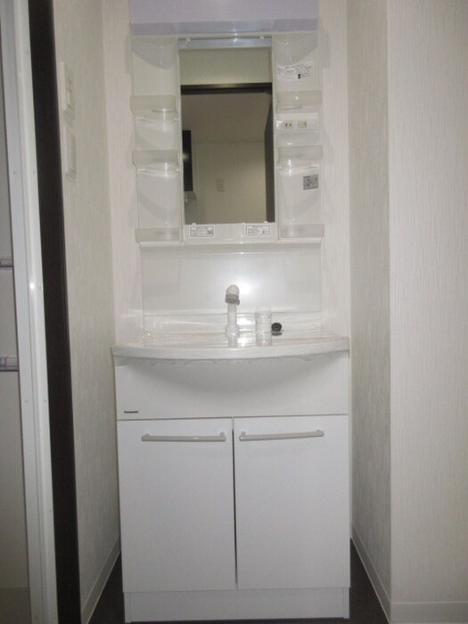 物件内観写真13　(洗面)