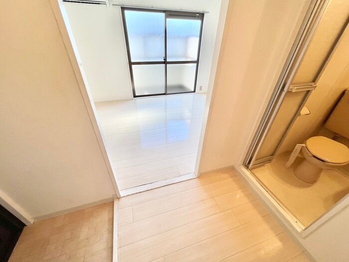 物件内観写真20　(廊下)