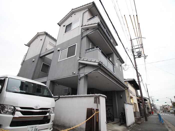 物件外観写真1　(外観写真)