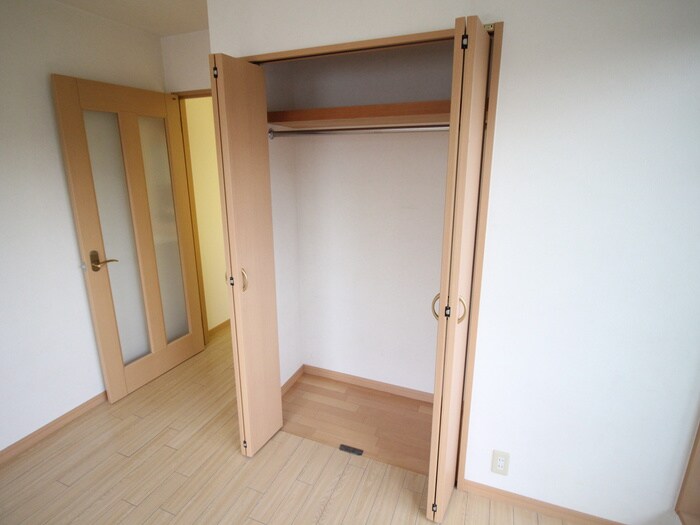 物件内観写真11　(収納)