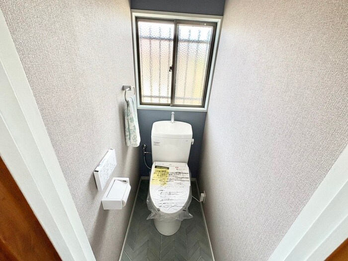 物件内観写真14　(トイレ)