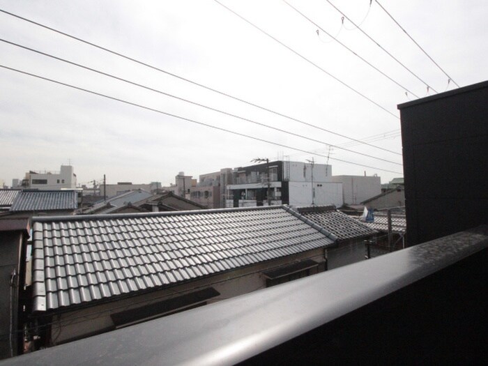 物件内観写真7　(室内からの展望)