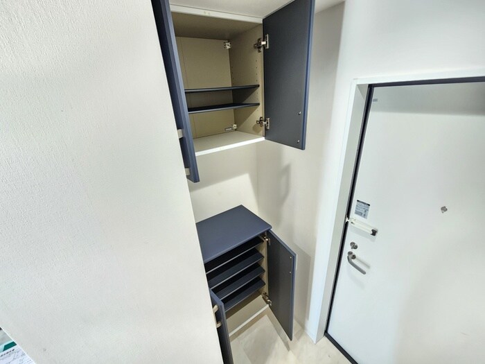 物件内観写真16　(靴箱)