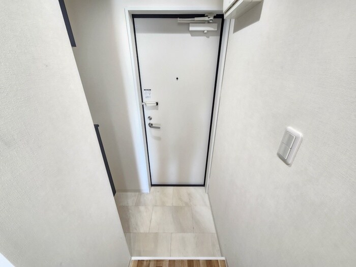 物件内観写真19　(玄関)