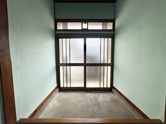 物件内観写真14　(玄関)