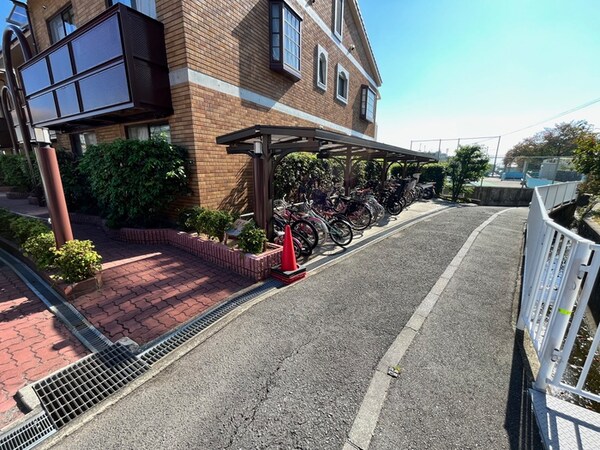 駐輪場