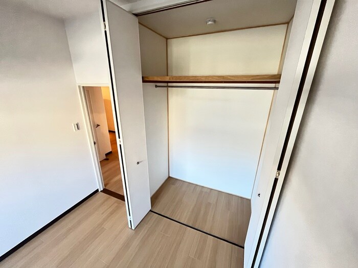 物件内観写真15　(収納)