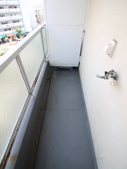 物件内観写真10　(洗濯機置場)