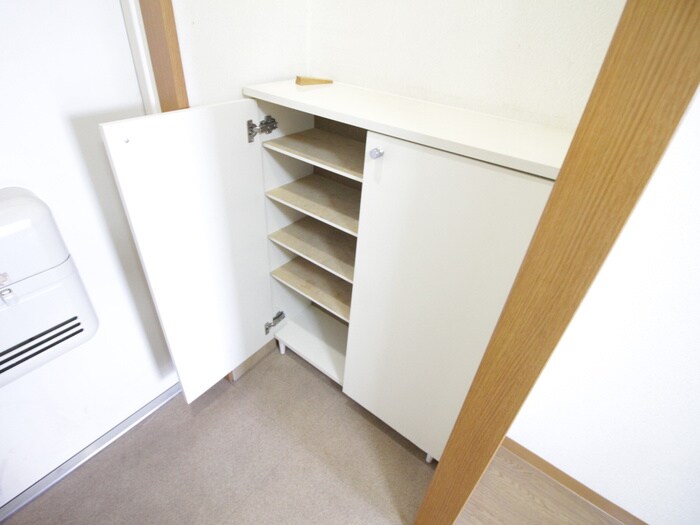 物件内観写真17　(靴箱)