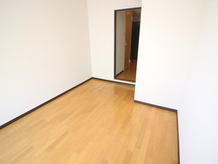 物件内観写真22　(居室)