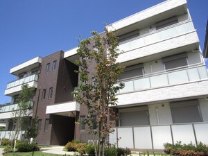 RoseCourt Saphir外観写真