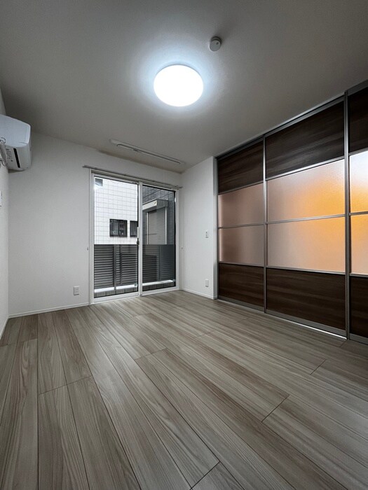 物件内観写真9　(居室)