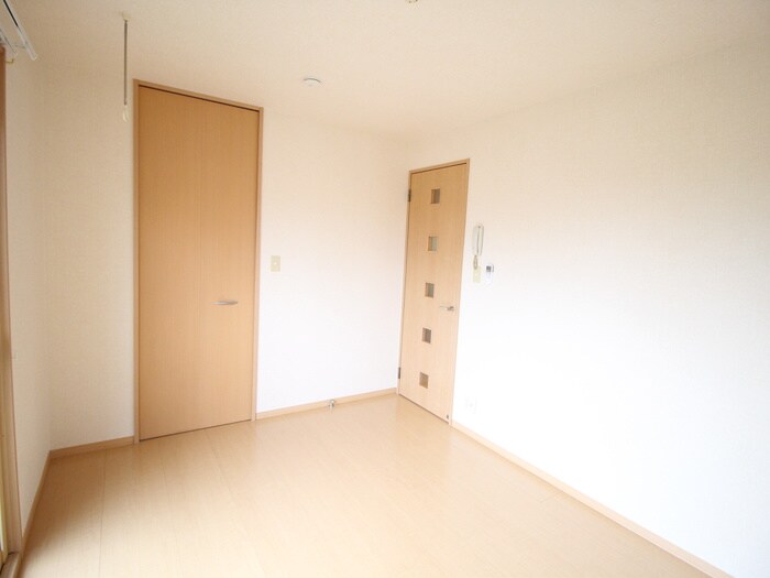 物件内観写真13　(居室)